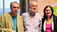 Christiane Schltzer und Carl Wilhelm Macke mit dem bosnischen Schriftsteller Devad Karahasan (li.)
Foto: Journalisten helfen Journalisten
